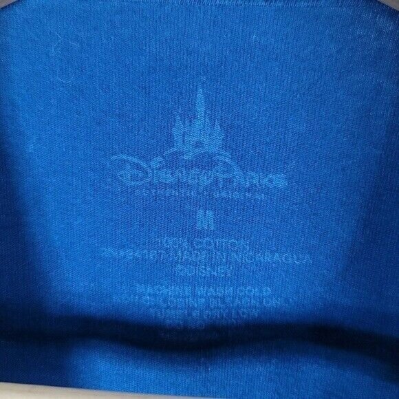 Disney Parks Stitch T Shirt Blue Medium Lilo Est 2002 Short Sleeve Coat of Arms - Picture 6 of 6